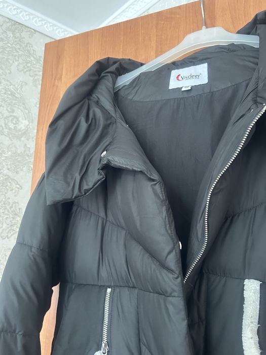 Пуховик зимний.