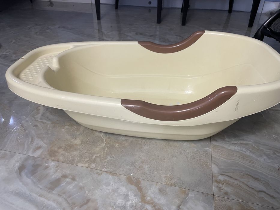 Продаю ванночки для детей и шизлонг