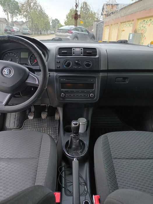 SKODA Fabia 2014 — imagine 4