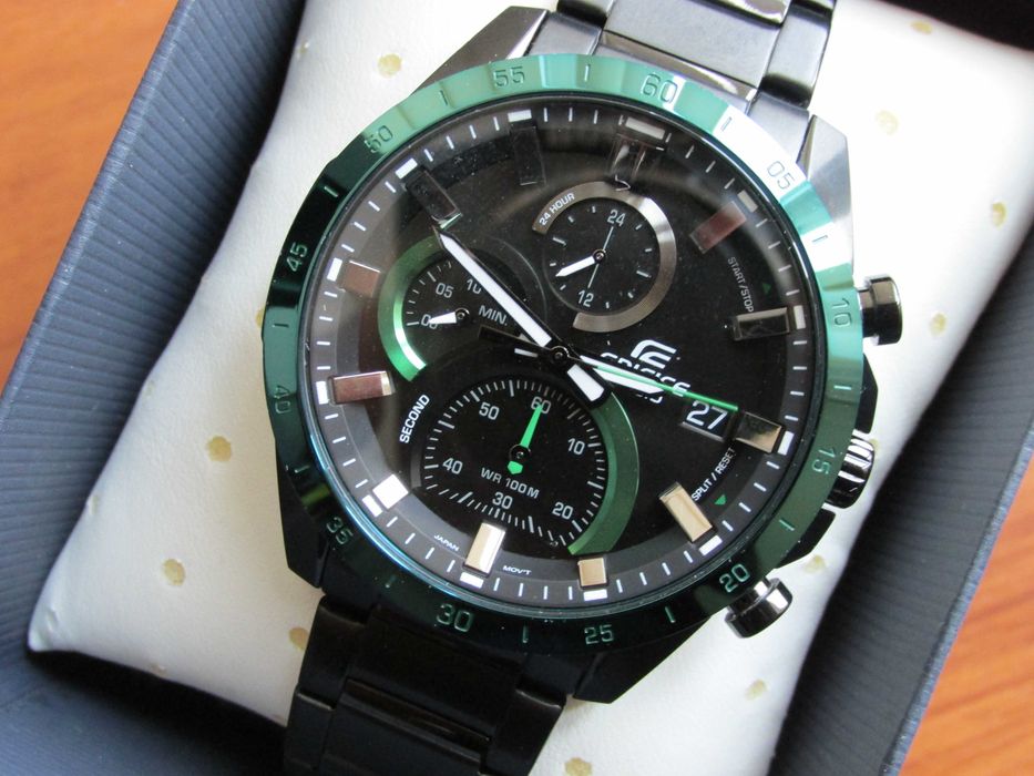 Casio EFR-571DC-1AV EDIFICE 100M Касио като нов
