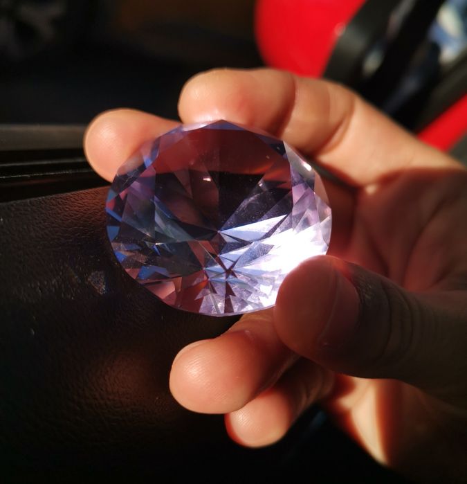 Diamant decorativ sticlă