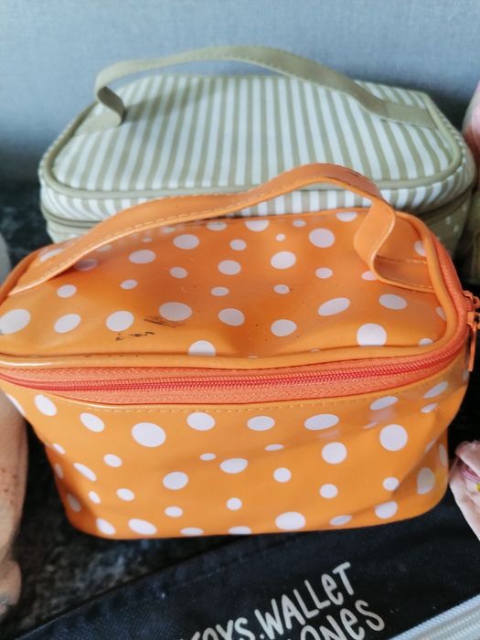 Несесери от 5 лв. нови