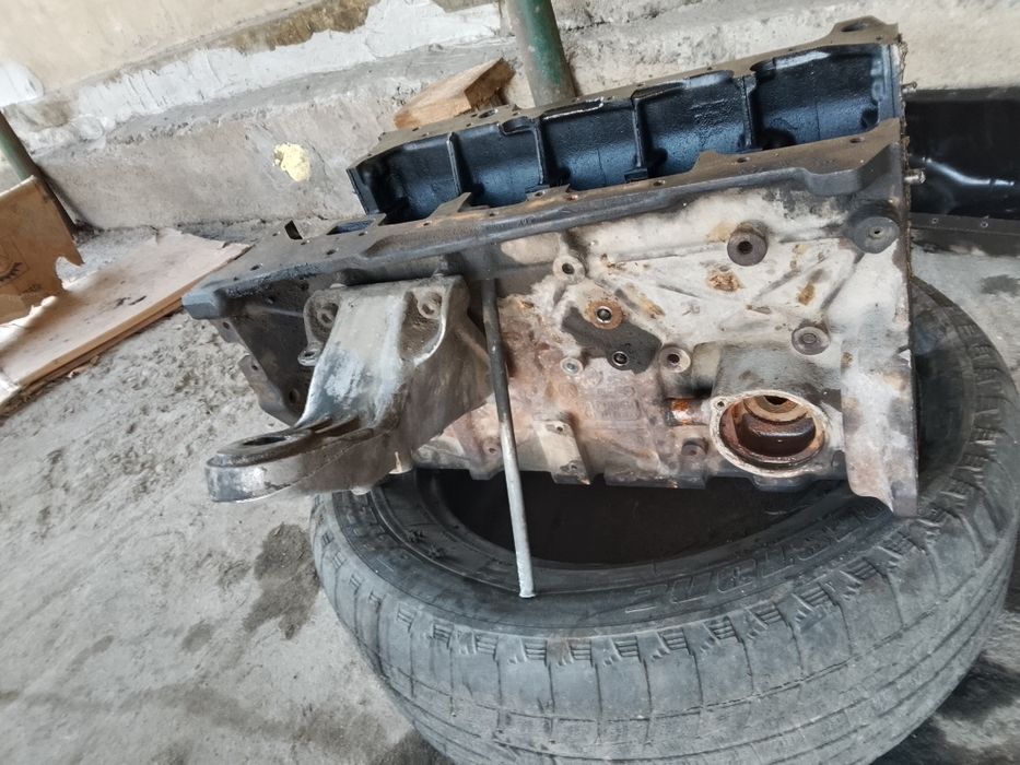 Блок от Ауди 100 сз 2.2