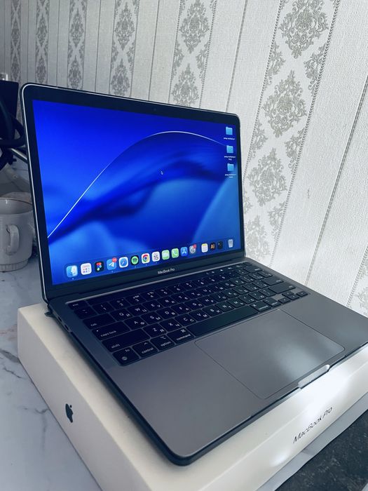 Macbook Pro M1 (256/8GB) и Magic Mouse