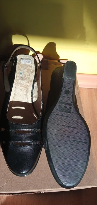 Дамски чехли-медицински, ЕКО кожа , гуменки и скандали