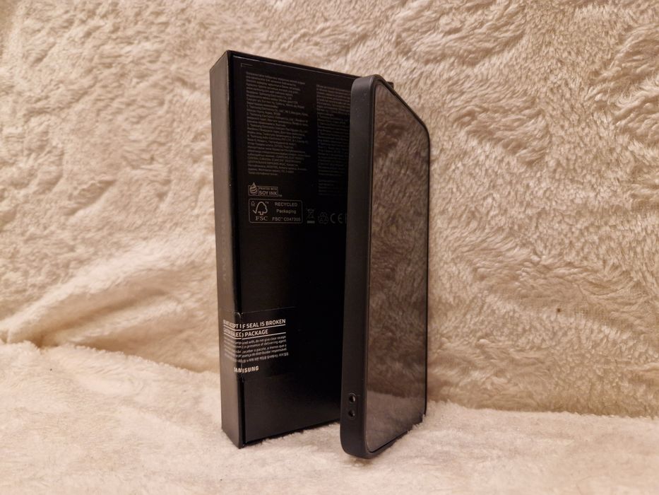 Продам телефон Samsung S22 Plus