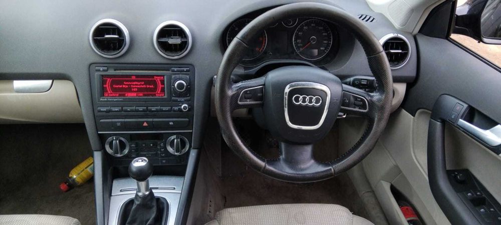Dezmembrez Audi A3 8P 2.0 TDi an 2009 cod motor CBAB