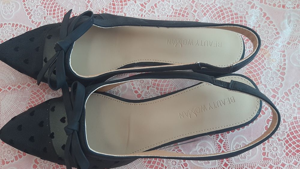 Басоножкалар  сотилади 40 размер