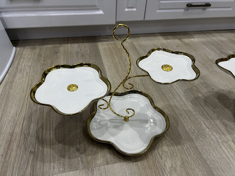 Конфетница. Этажерка. Менажница