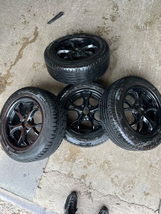 Продам отличный вариант комплект дисков с резиной !!!