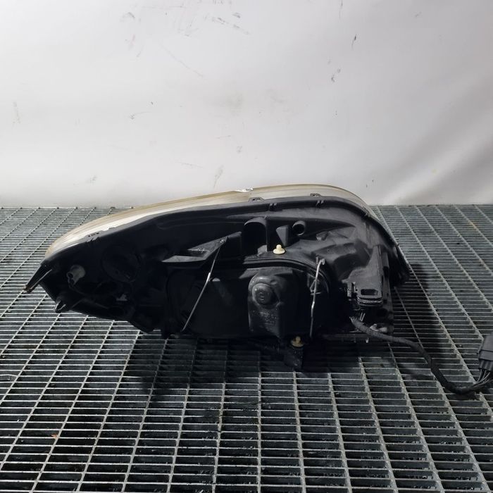 Far Stanga Volvo XC60 2008 - 2013 SUV 4 Usi (1482) Xenon