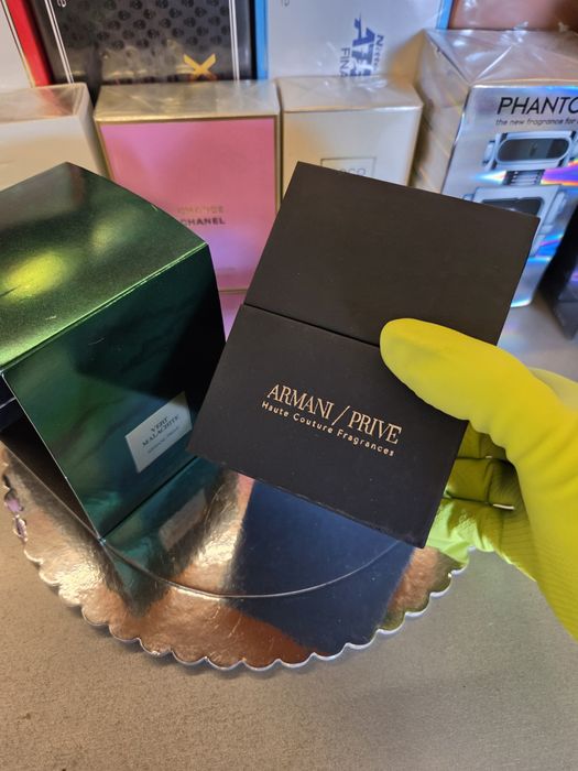 ARMANI prive vert... с лек дефект