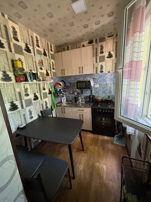 ~(Райхон) Чиланзар-8, 2/2/4, с ремонтом, мебелью и техникой~