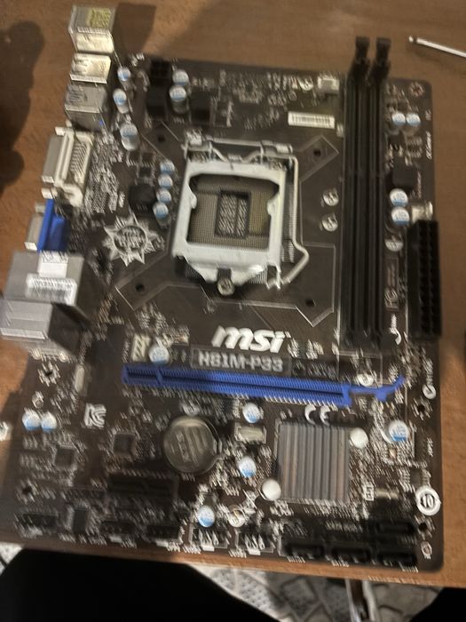 Дънна платка Msi H81M-P33 и ram 4x2 самсунг и процесор İntel core i3