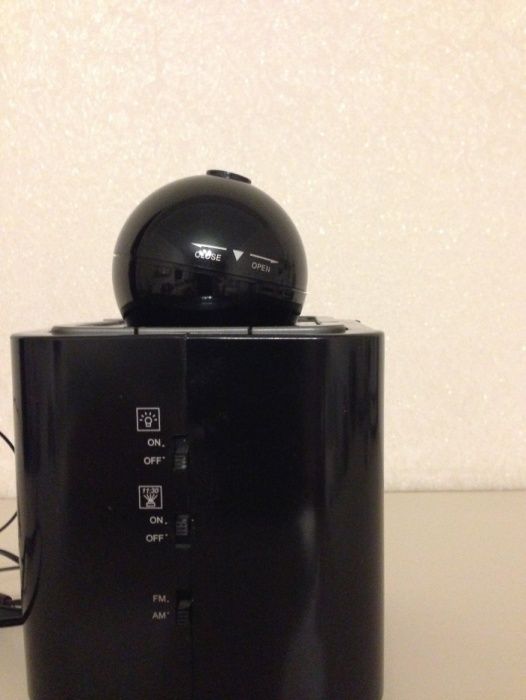 Часы - будильник проектор