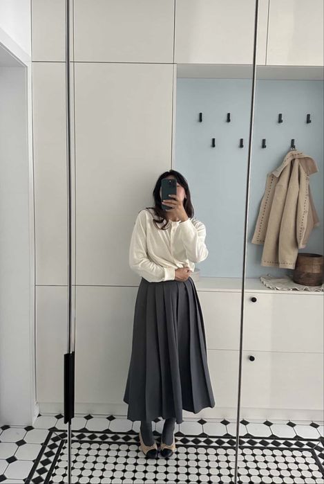 Стильная юбка длины миди