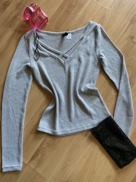 Нова блуза H&M