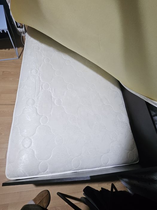 До 30.01!Мебели: легло , гардероб, шкаф, бюро, стол, библиотека, трапе