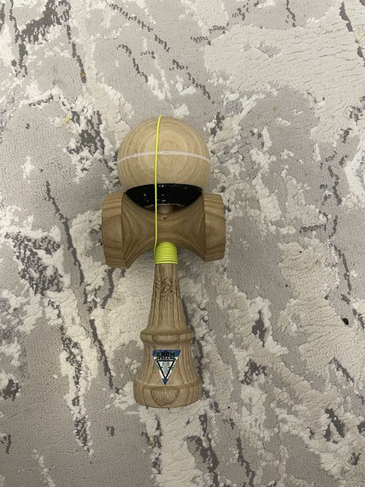 Kendama krom eclipse