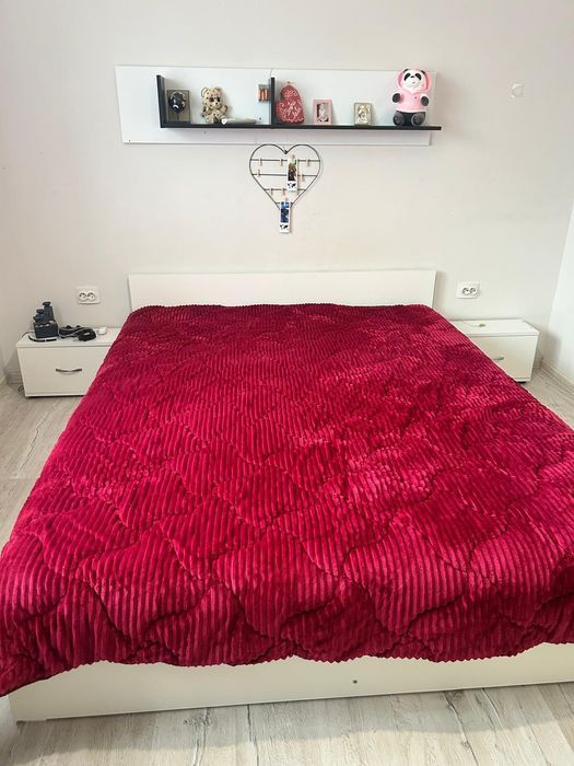 Vând mobila dormitor