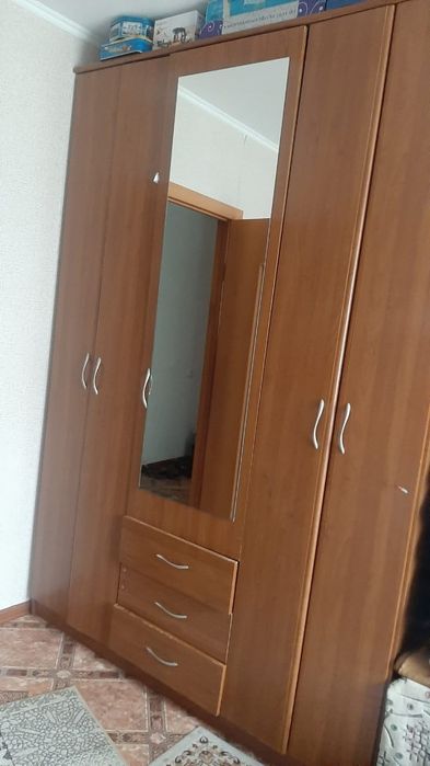 Продам шкаф в хорошем состоянии