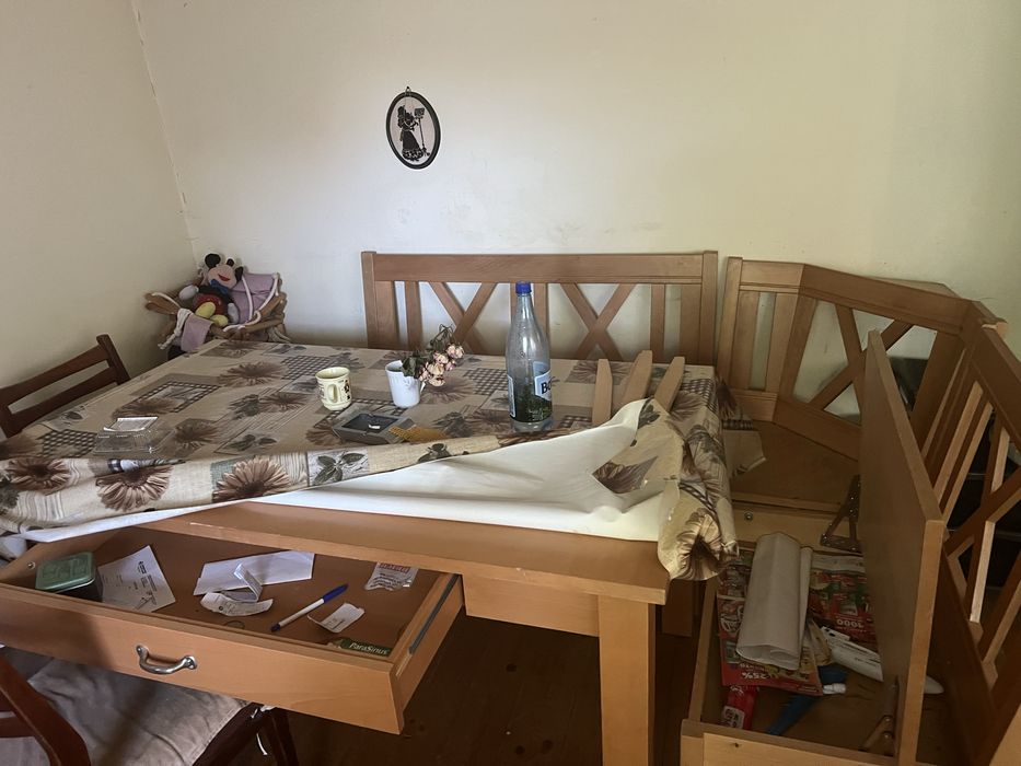 Masa masiva cu coltar