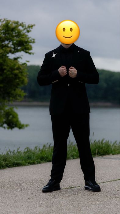 Костюм за абитуриентски бал