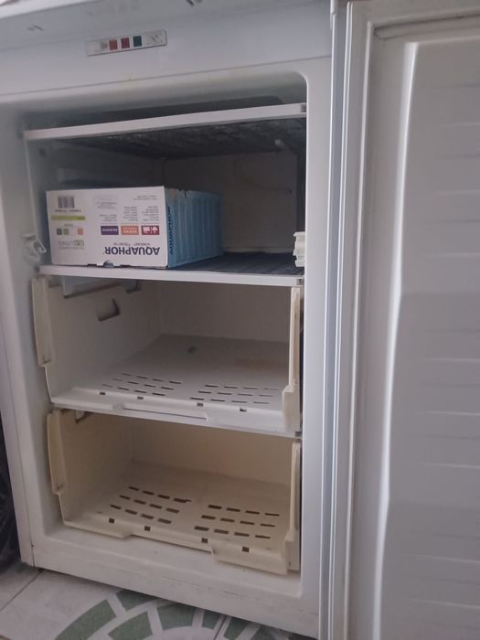 Lada Artic frigorifica 85 litri