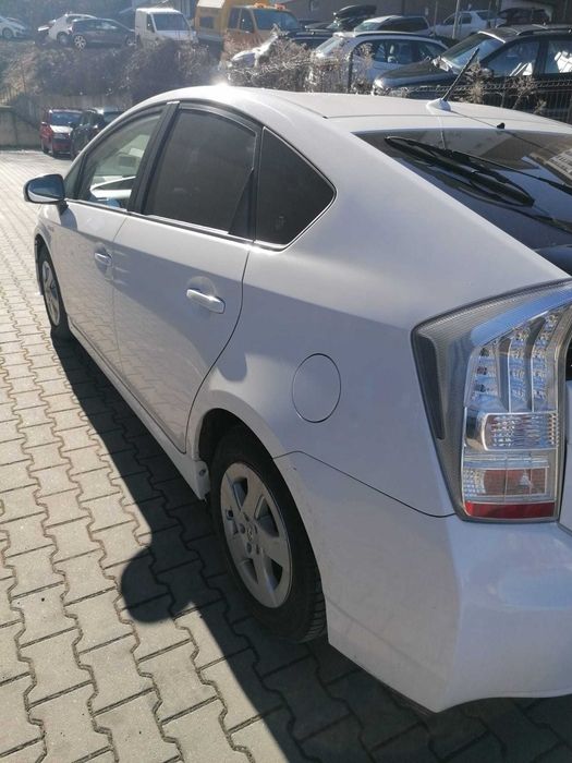 Vand Toyota Prius Hibrid și GPL 2012
