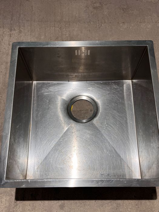 Мивка Pyramis Tetragon 45X40