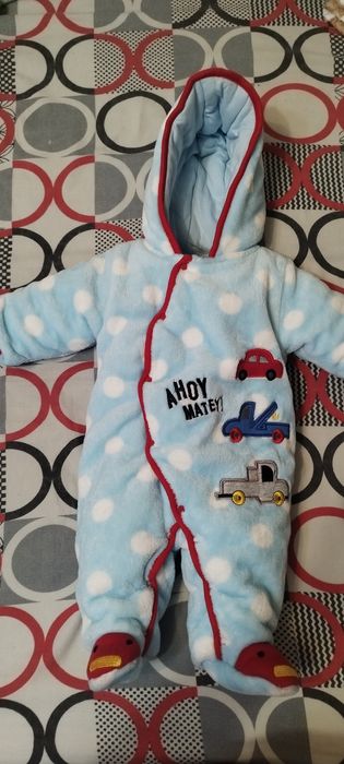 Продам детские вещи