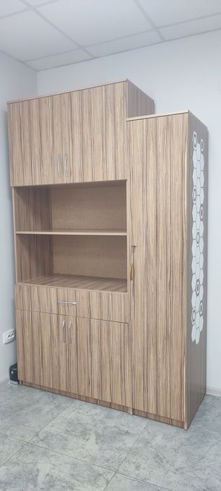 Продам шкафы возможно торг