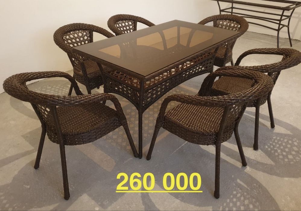 Стол и стулья наличее качество 100%