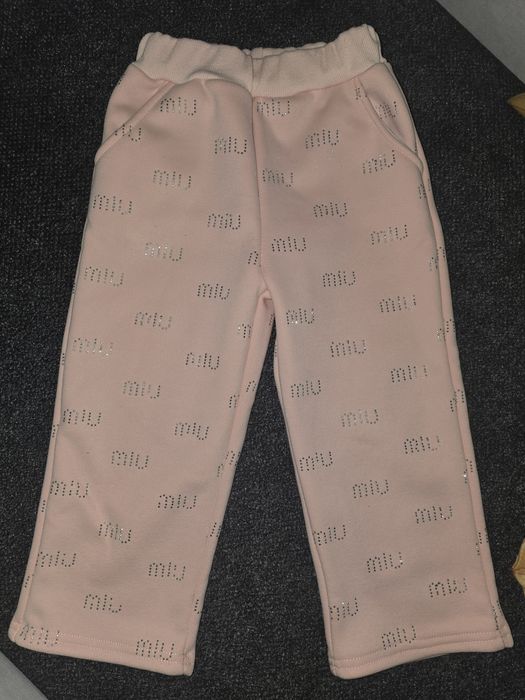 Продам костюм детский новый