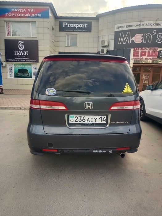 Продам надёжный минивэн