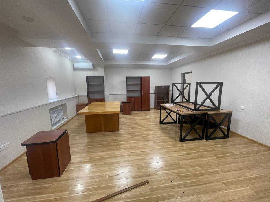 Офис в центре с мебелью 209м в БЦ Алайский базар, ул. Амир Тимура (ЛА)