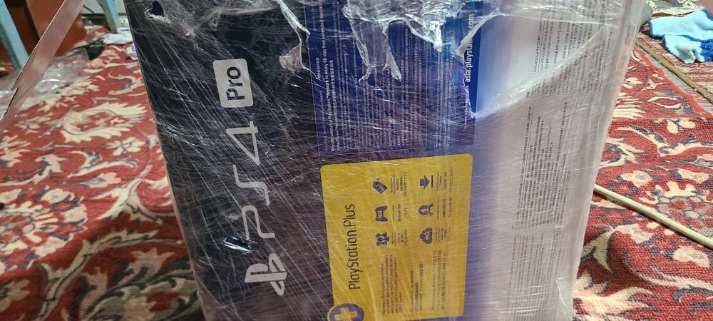 Playstation 4 pro sotiladi