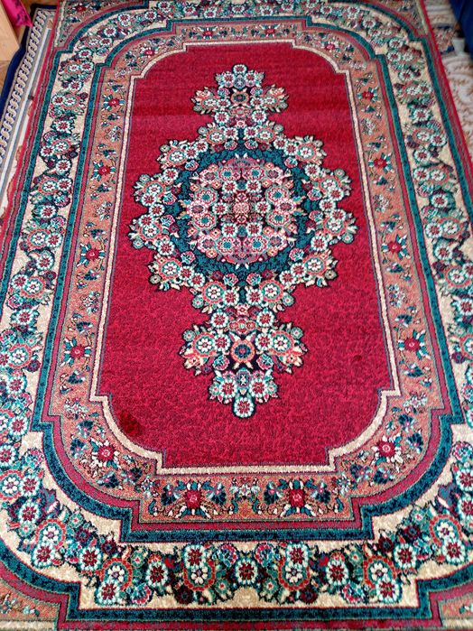 Турецкий ковер, в отличном состоянии