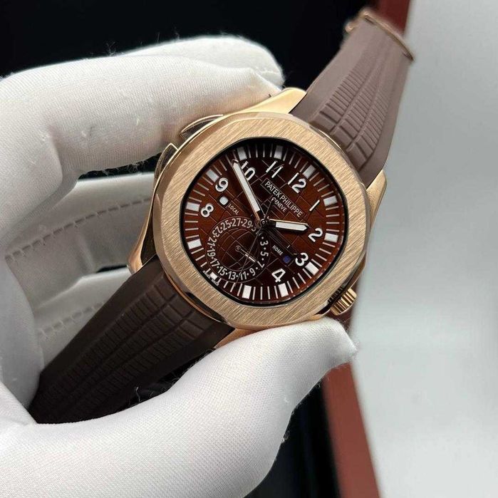 Patek Philippe Aquanaut Chronograph cu mecanism automat