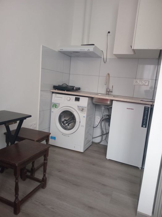 Inchiriez garsoniera