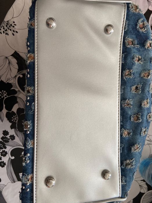 Дамска чанта на Tom&Eva