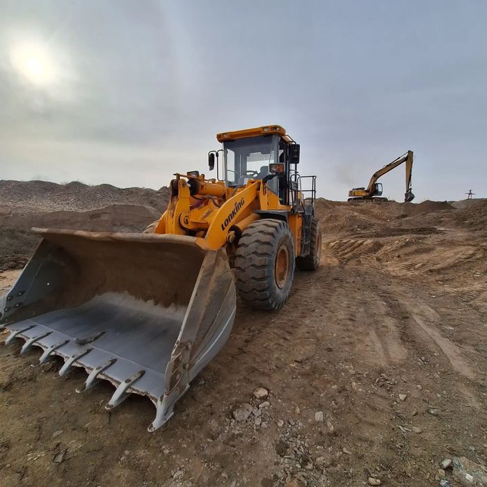 Sotiladi pogruzchik longking