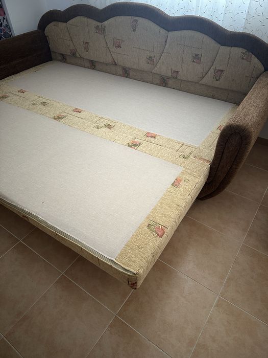 Продавам диван с функция спалня