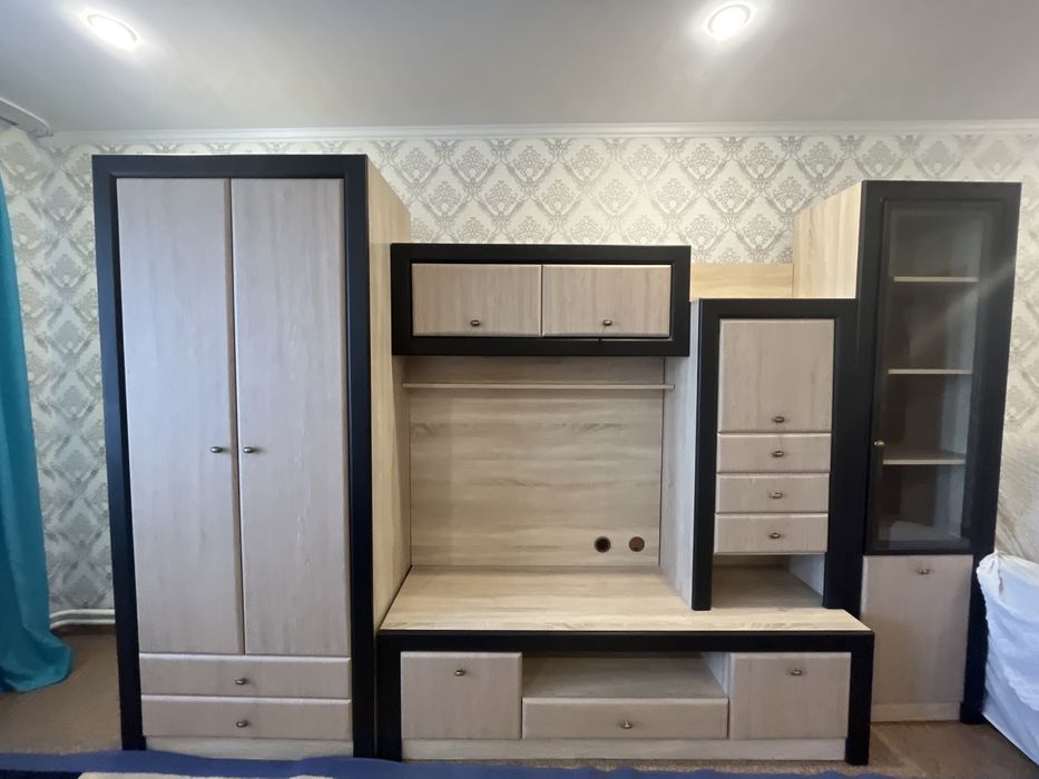 Продаю стенку для гостиной