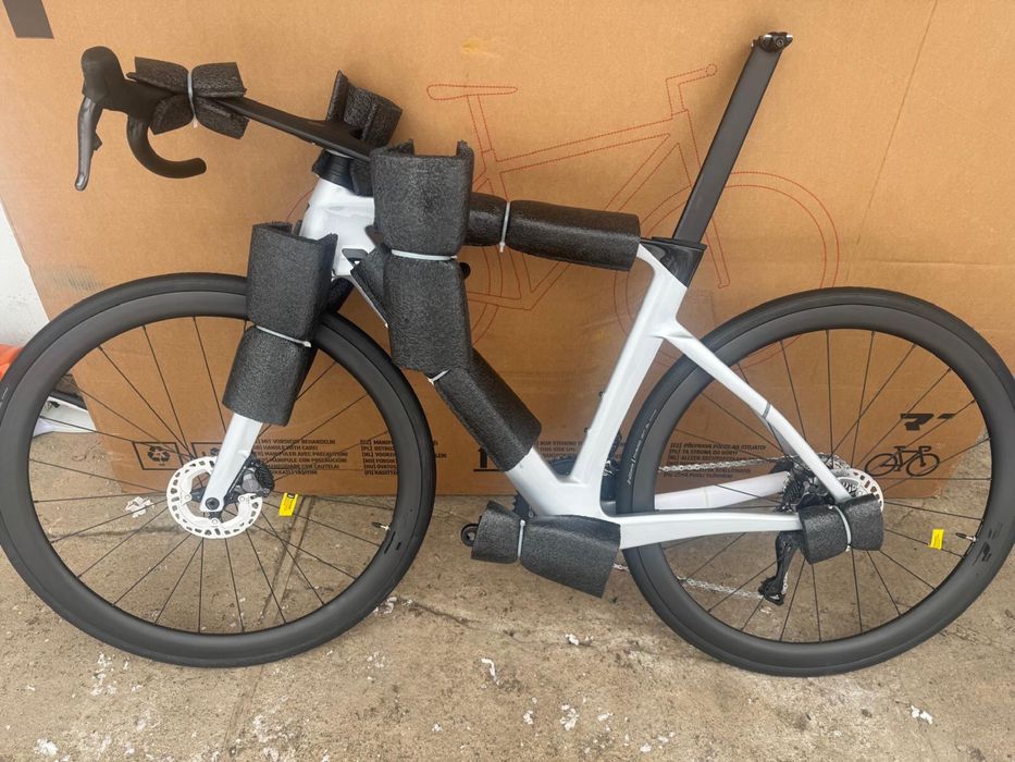 Bicicleta Conor Volcano Aero 2026 Ultegra DI2 2x12 nou