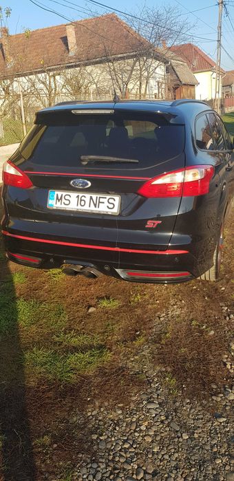 Ford Focus ST mk3 (nu st line !!)  2.0 ecoboost 250 CP schimb cu Spring sau Leaf