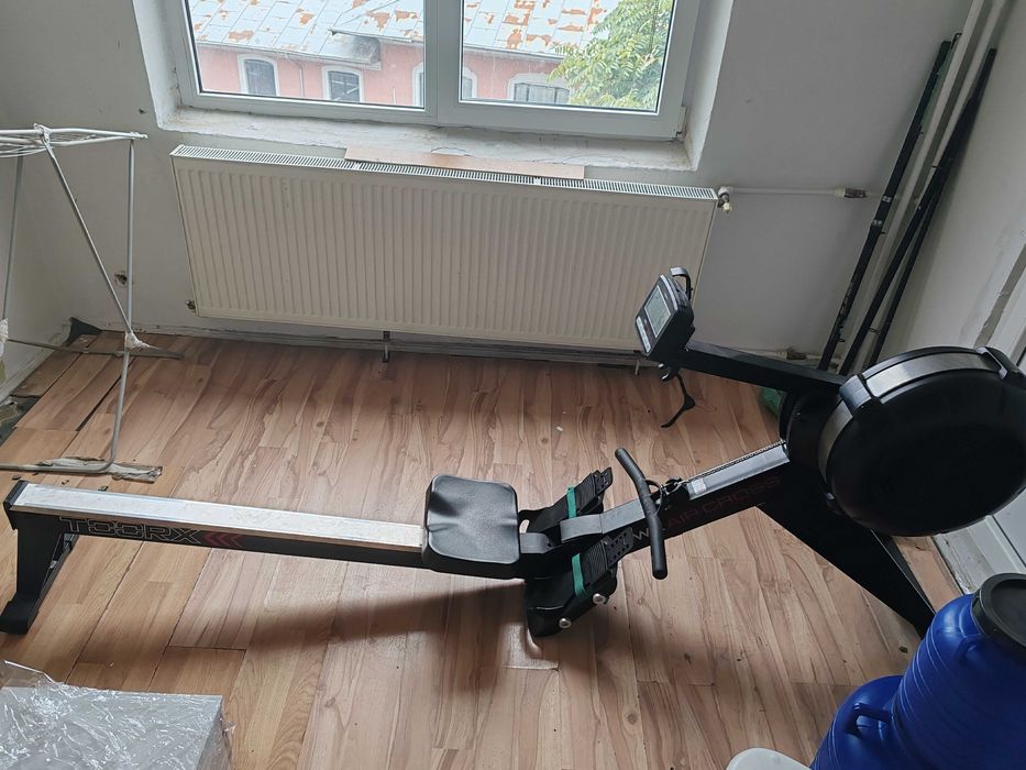 Aparat fitness canotaj