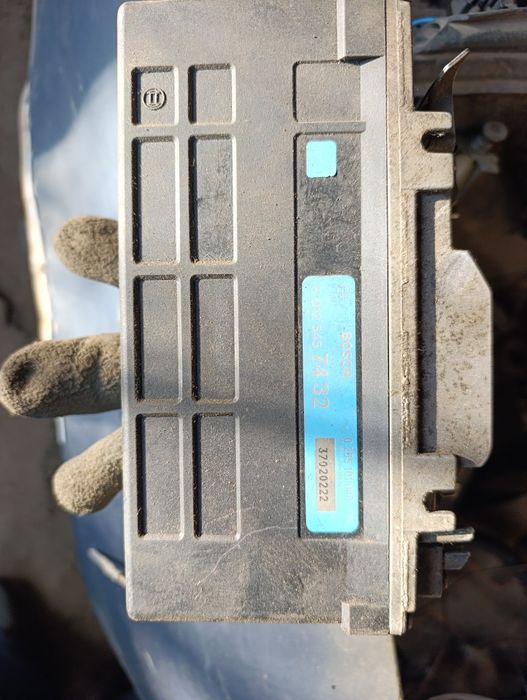 Продам запчасти Мерседес 202