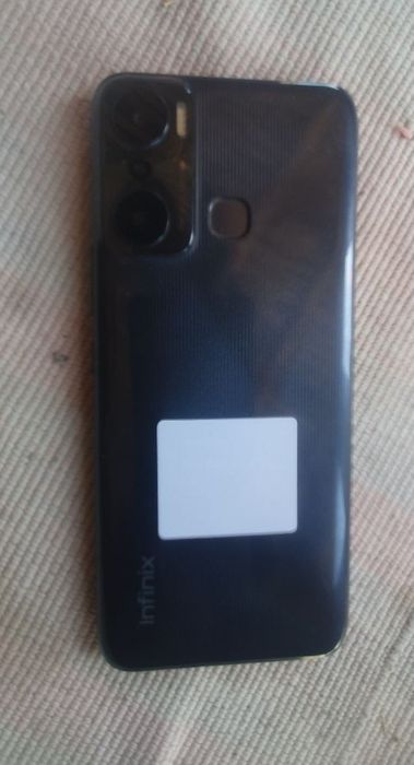 Infinix HOT 20 PLAY