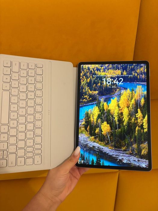 Tableta Huawei MatePad 11.5 256 GB cu tastatură